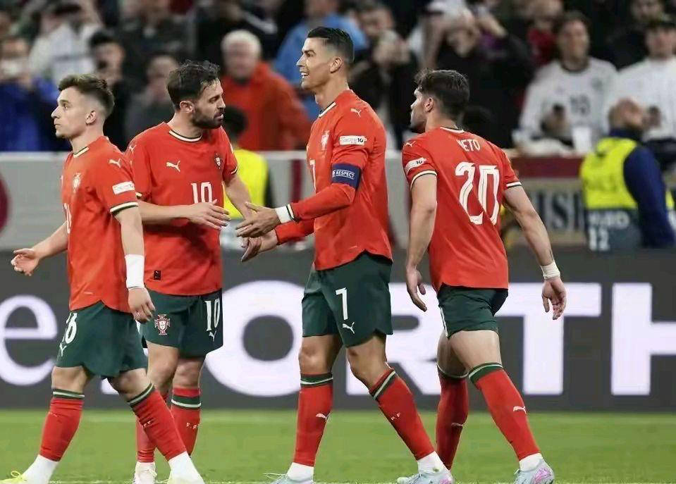 欧国联比赛的历史典故：传奇球迷的故事，势不可挡的简单介绍